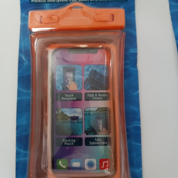 Smartphone Protector 💯 % Waterproof Floating Pouch W/Strap Blue,Pink,Green,Oran - Picture 2 of 6